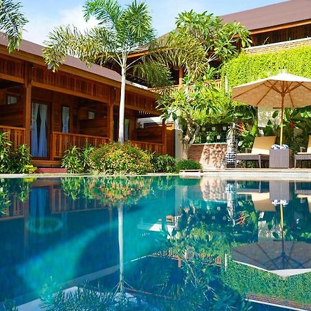 La'Villaris Hotel & Resto Kuta  外观 照片