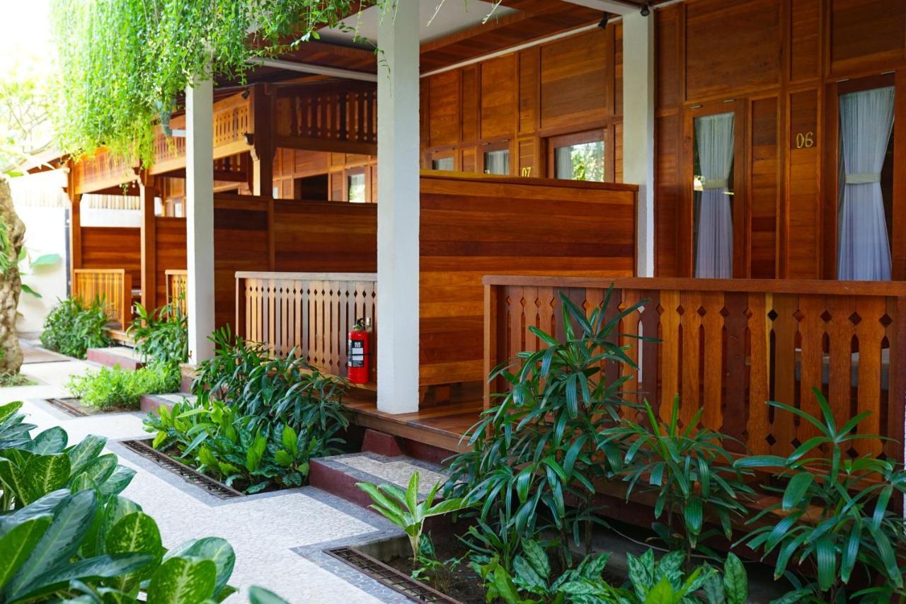 La'Villaris Hotel & Resto Kuta  外观 照片