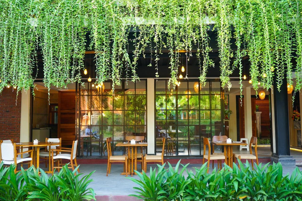 La'Villaris Hotel & Resto Kuta  外观 照片