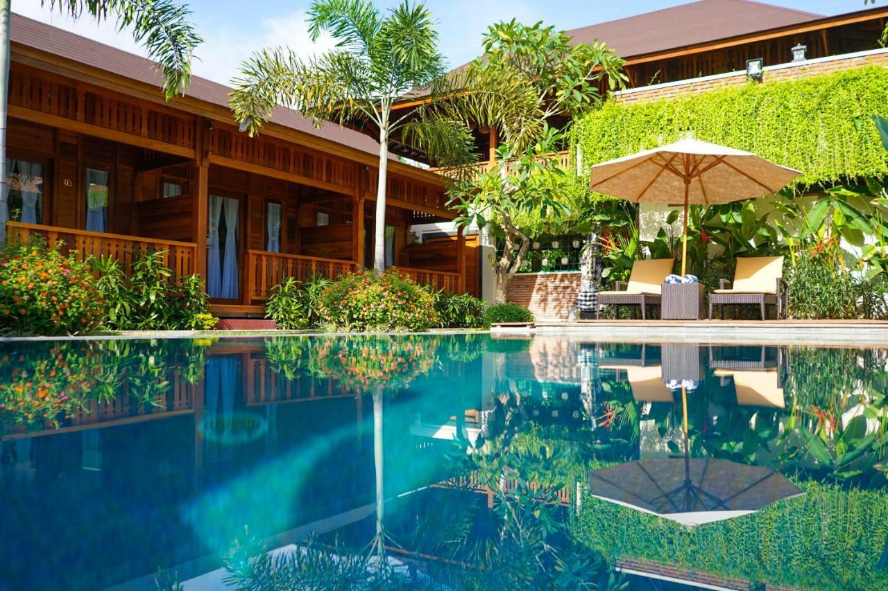 La'Villaris Hotel & Resto Kuta  外观 照片